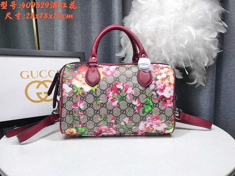 Gucci Handbags 1153